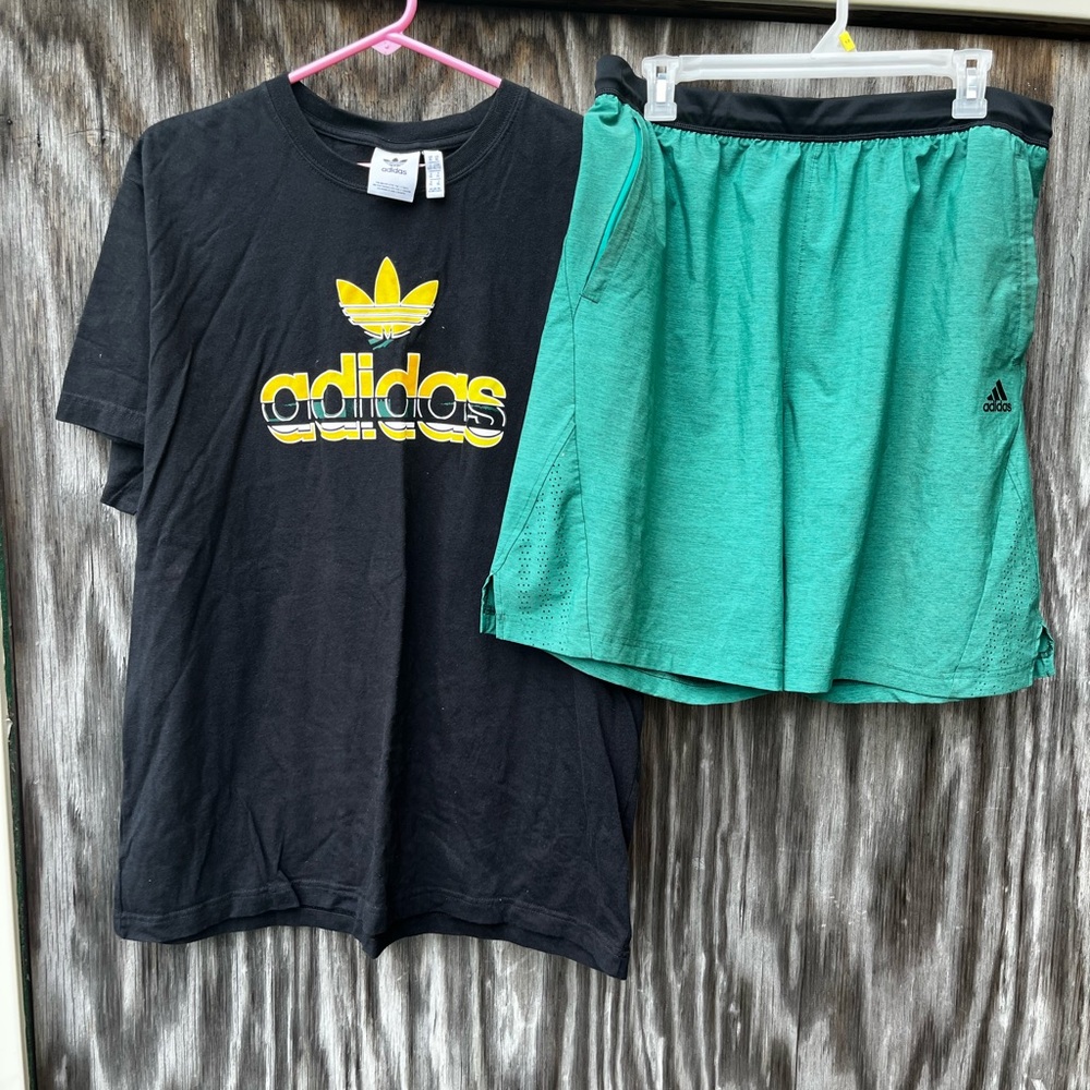 NWOT Adidas Black Crewneck Tee and green short set XL men